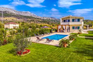 Villa Raika Dalmatia Coast Olivers Travels 1