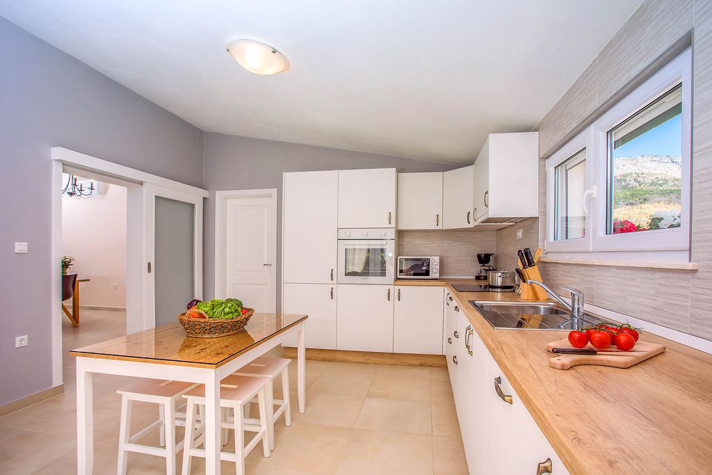 Villa Raika Dalmatia Coast Olivers Travels 5