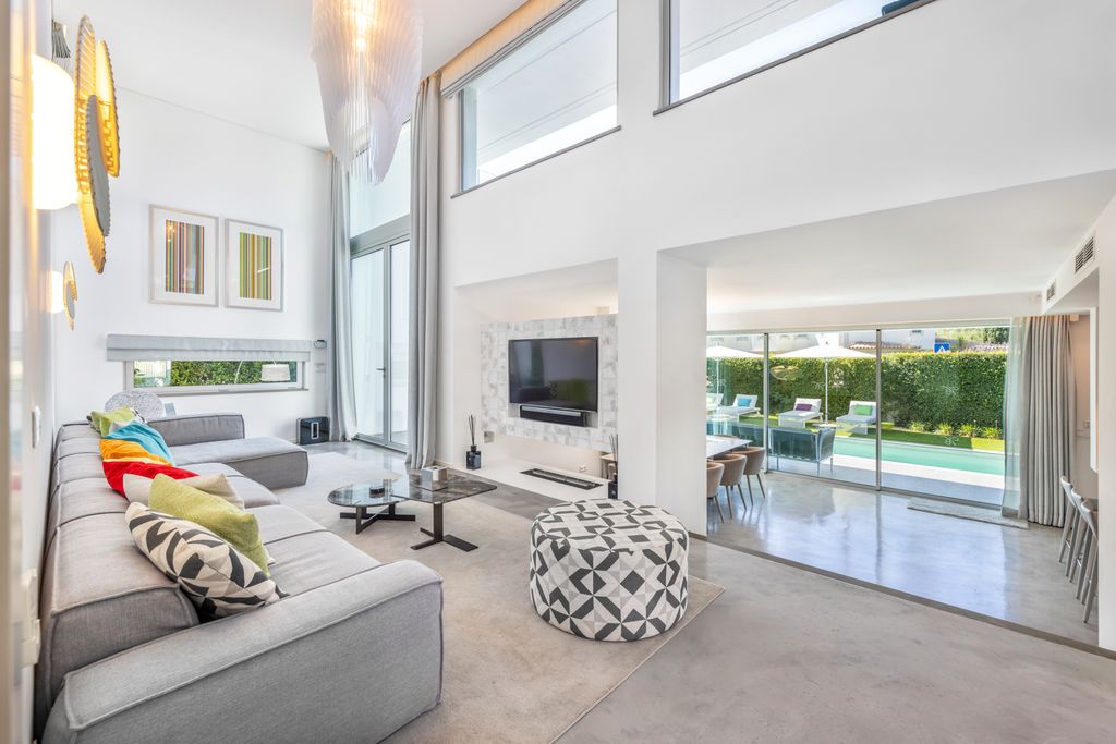 Villa Adea Vale do Lobo Algarve Olivers Travels 03