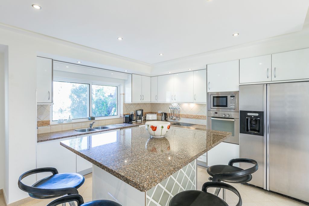 Villa Arresia Vale do Lobo Algarve Olivers Travels 5