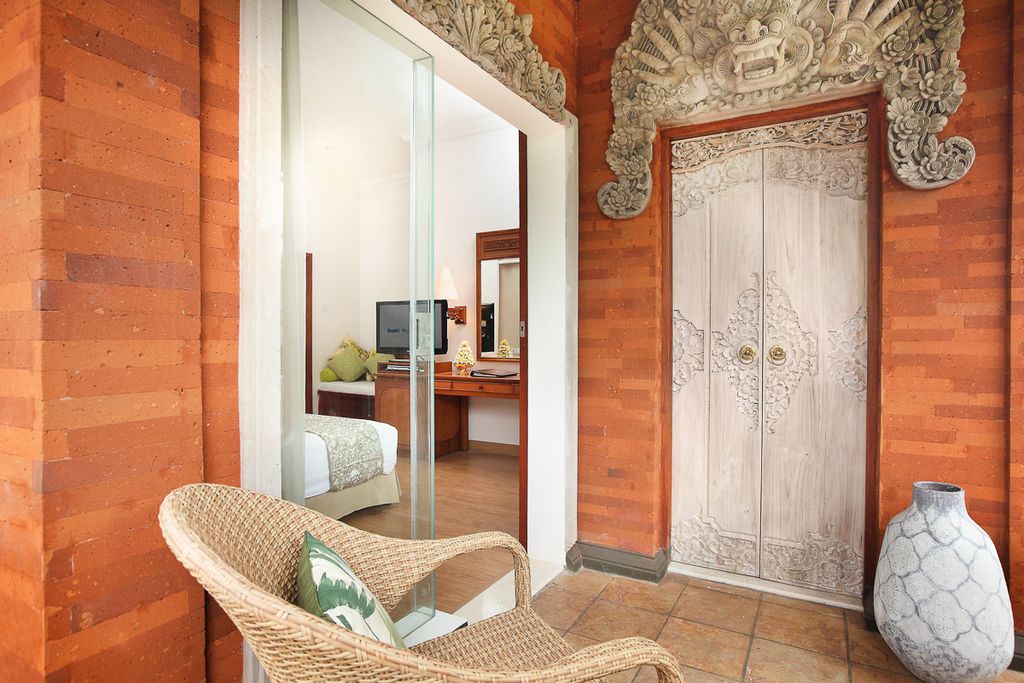 Mandira Deluxe Club Cottage Olivers Travels 4