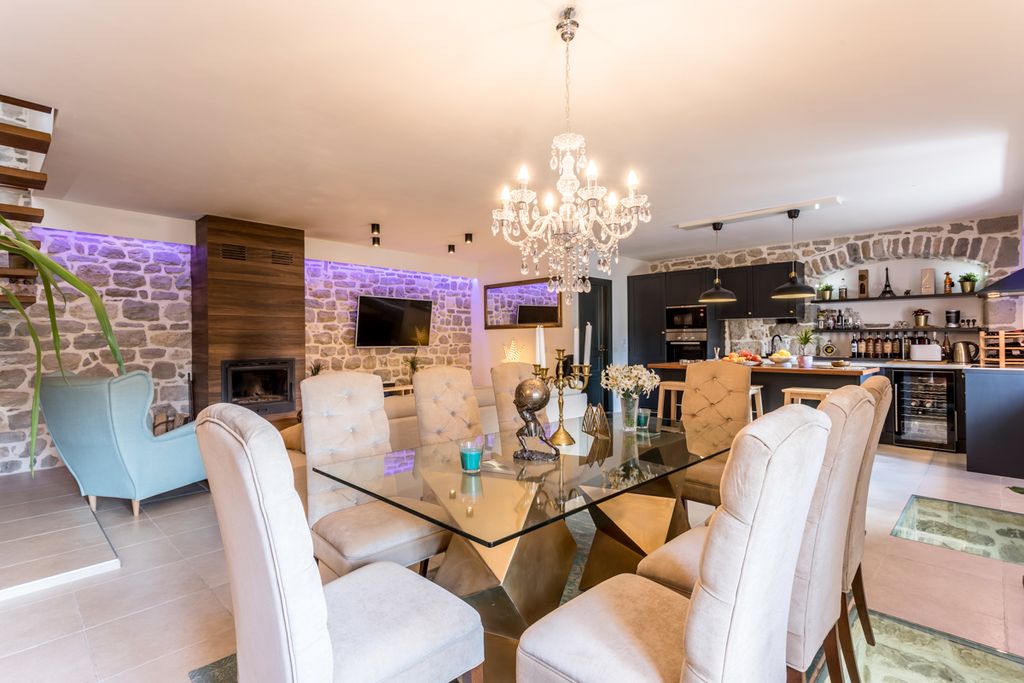 Villa Luba Dalmatia Coast Croatia OliversTravels 5