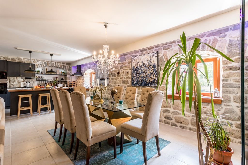 Villa Luba Dalmatia Coast Croatia OliversTravels 4